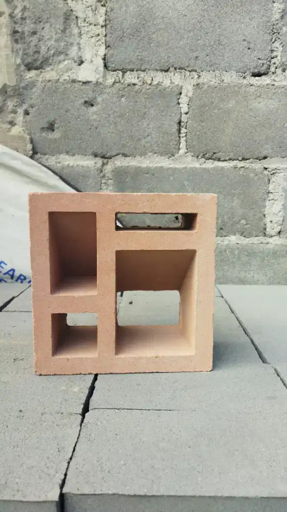 Roster beton putih silica dan gravale