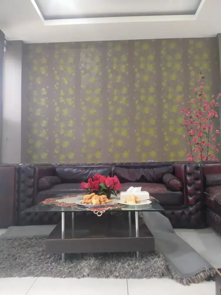 Menerima jasa pasang wallpaper (lem terpisah)