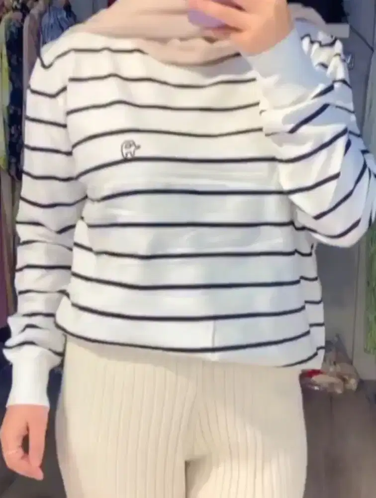 Atasan knit import hny 1x pakai, hb:185.000 hj:115.000