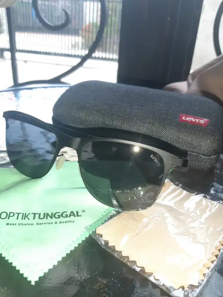 Sunglass Levi's original