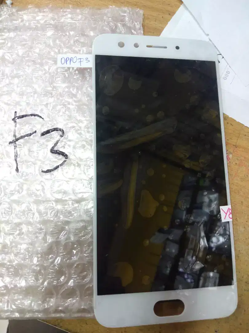 Lcd oppo f3 putih