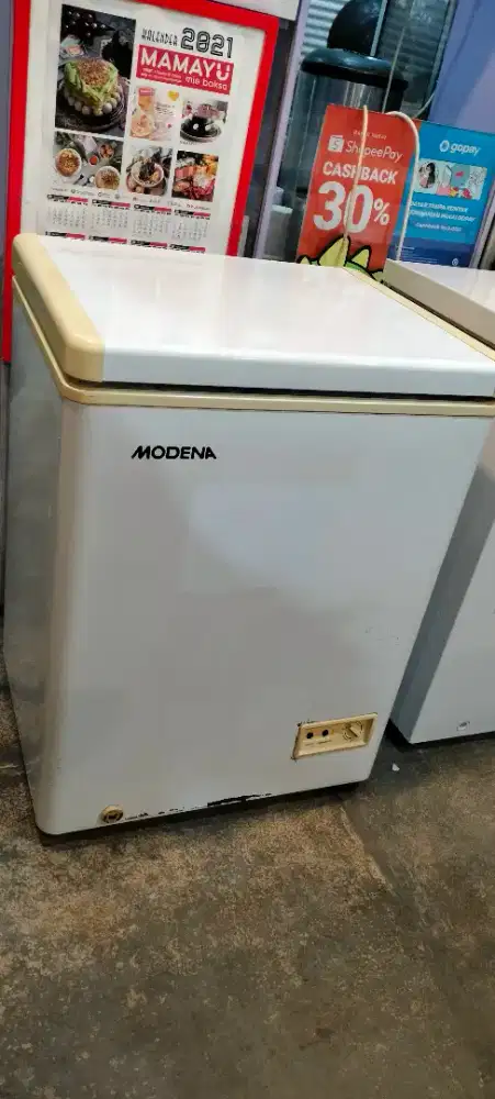 Chest Freezer 100 Liter Modena, 123 Watt, SECOND SIAP PAKAI, Bandung