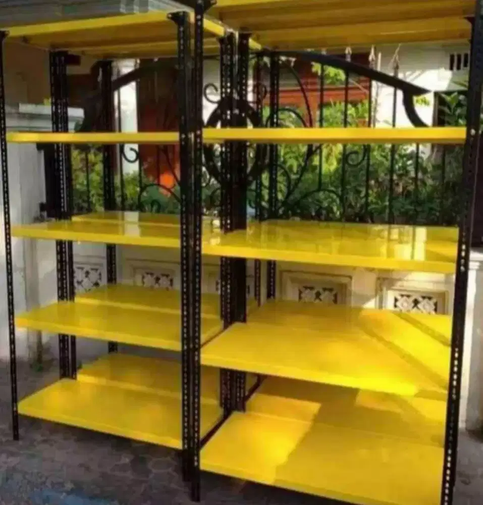 Rak besi sikulubang kekinian.serbaguna untuk tempat penyimpanan barang