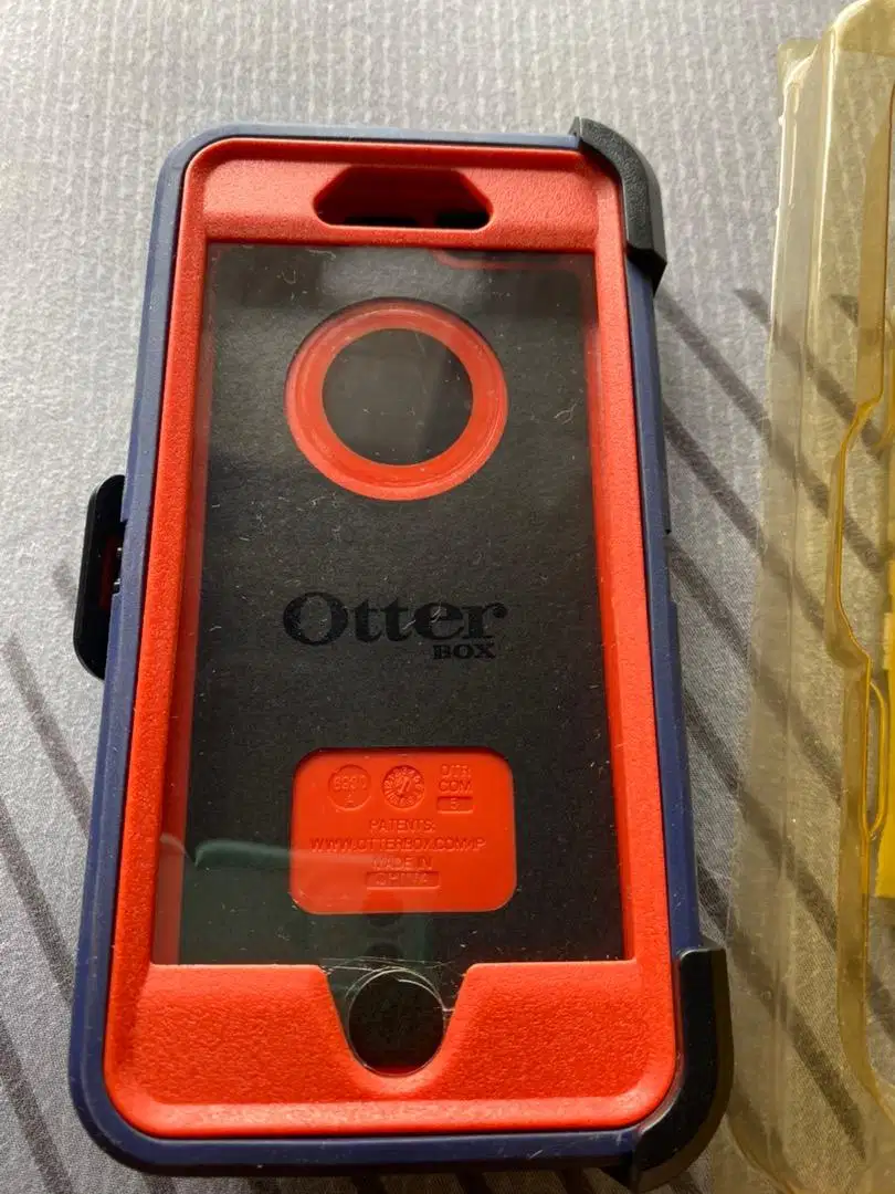 Casing iphone otterbox original