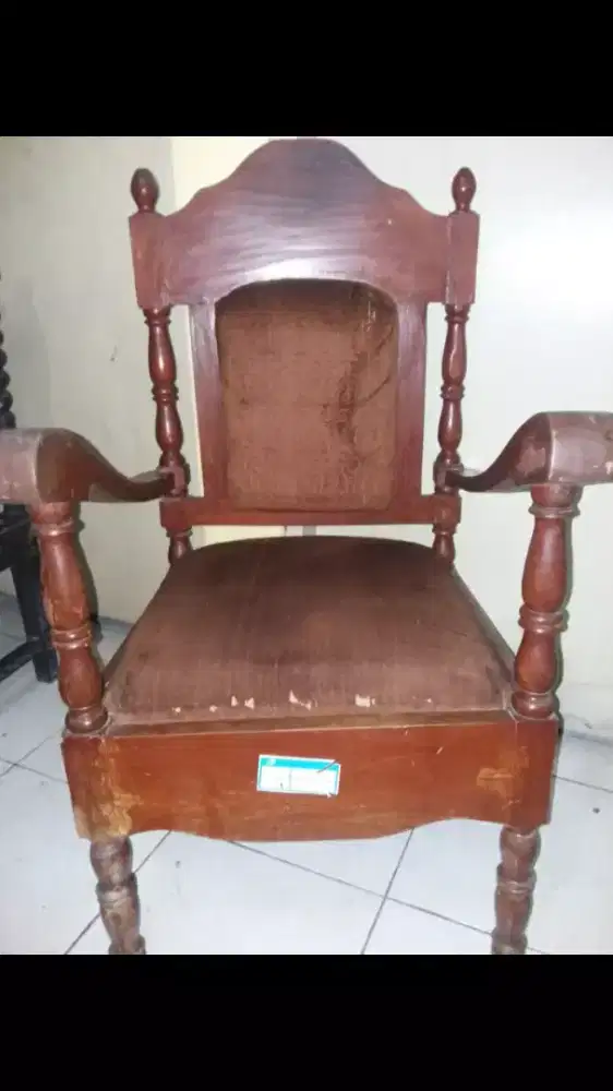 kursi jati tua ukir elegant oke
