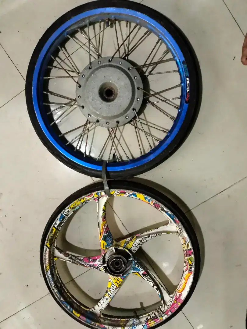 Pelek ex beat karbu plus ban tinggal masuk 2 pasang