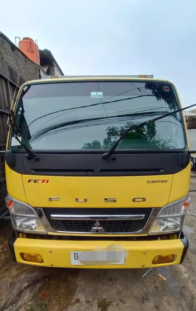 Mitsubishi Colt Diesel FE 71N 4 ban th 2023/2022 box alm - Truk ...