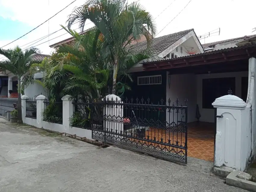 Dijual Rumah (Butuh Renovasi) di Graha Permai Ciputat