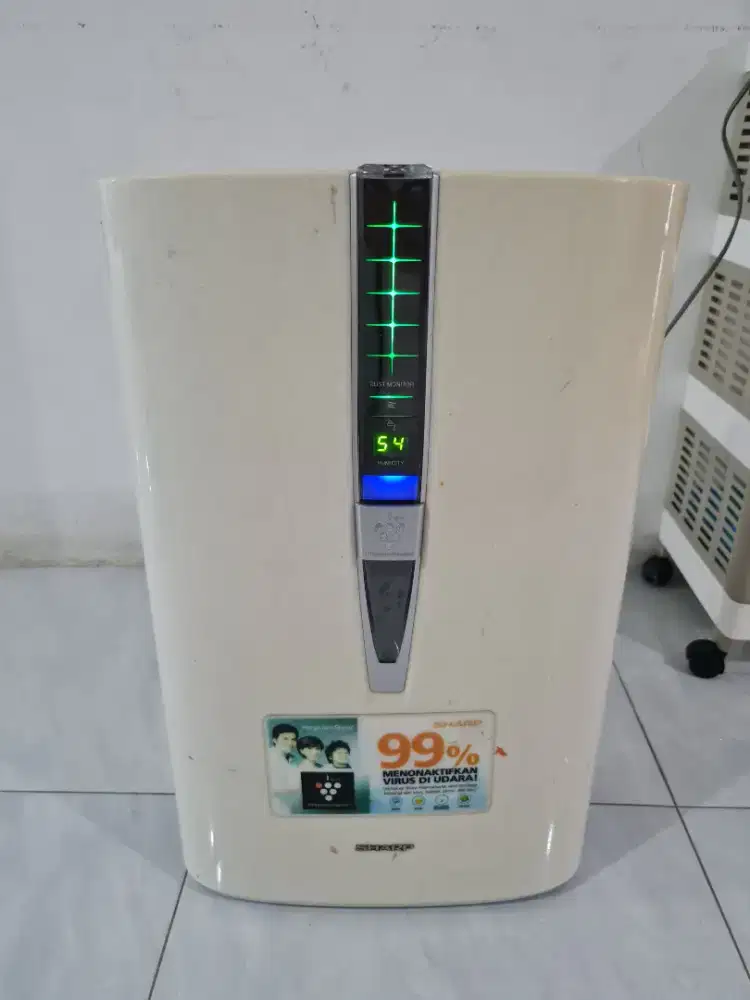 SHARP AIR PURIFIER KC 860