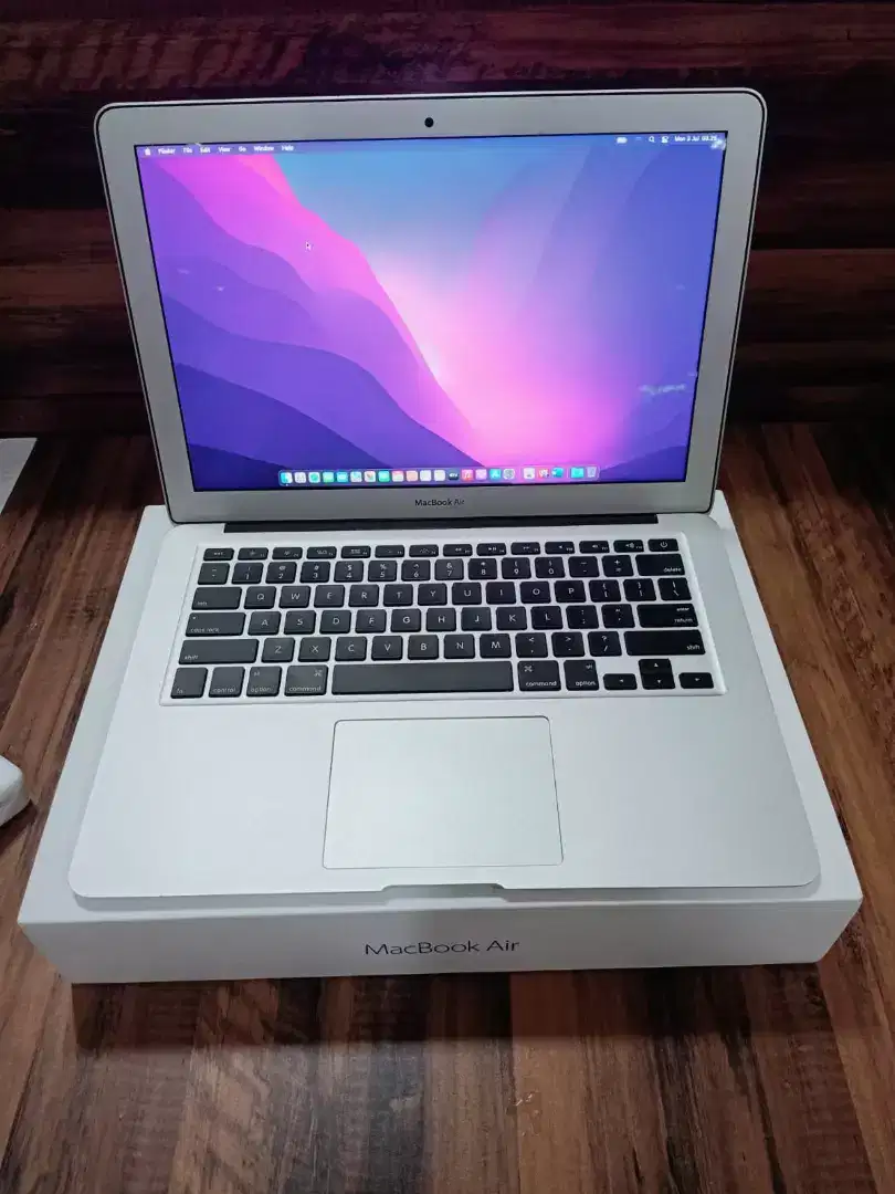 Jual Macbook agan d sini aja siap beli harga tinggi