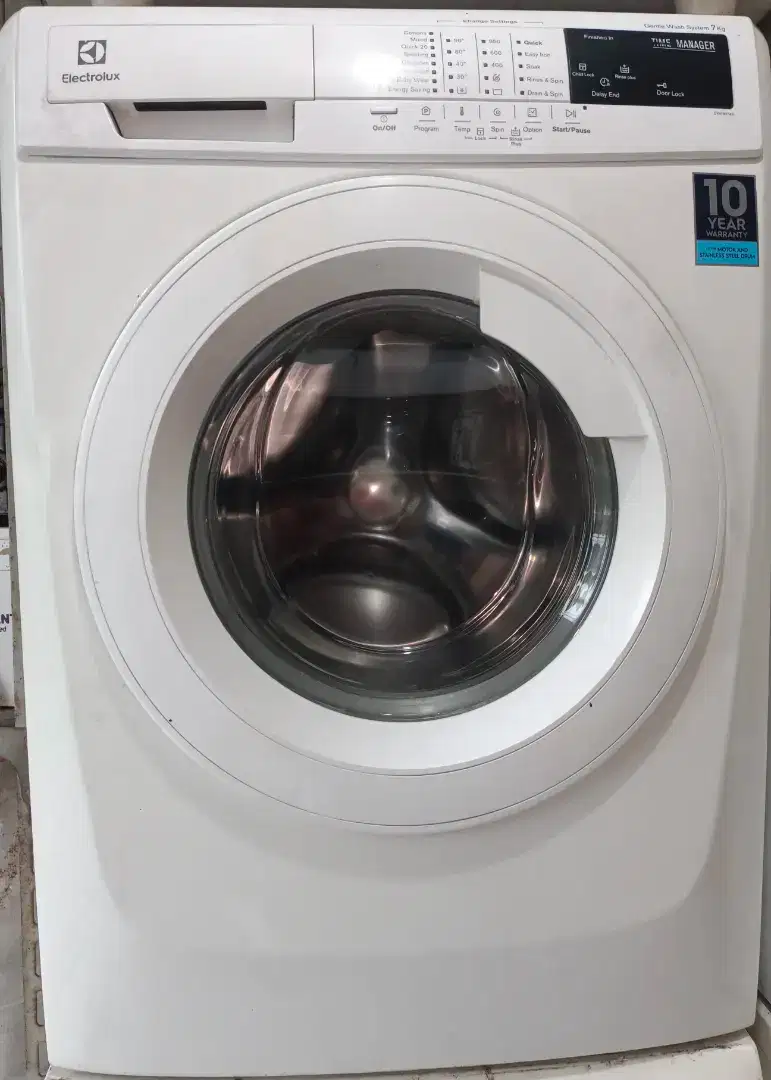 Mesin Cuci Electrolux 7,5 kg Time Manager Mulus Normal