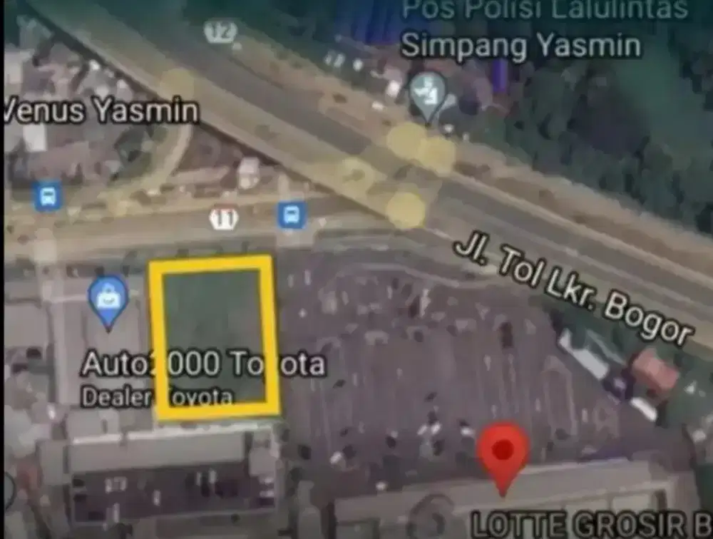 Jalan utama Taman Yasmin