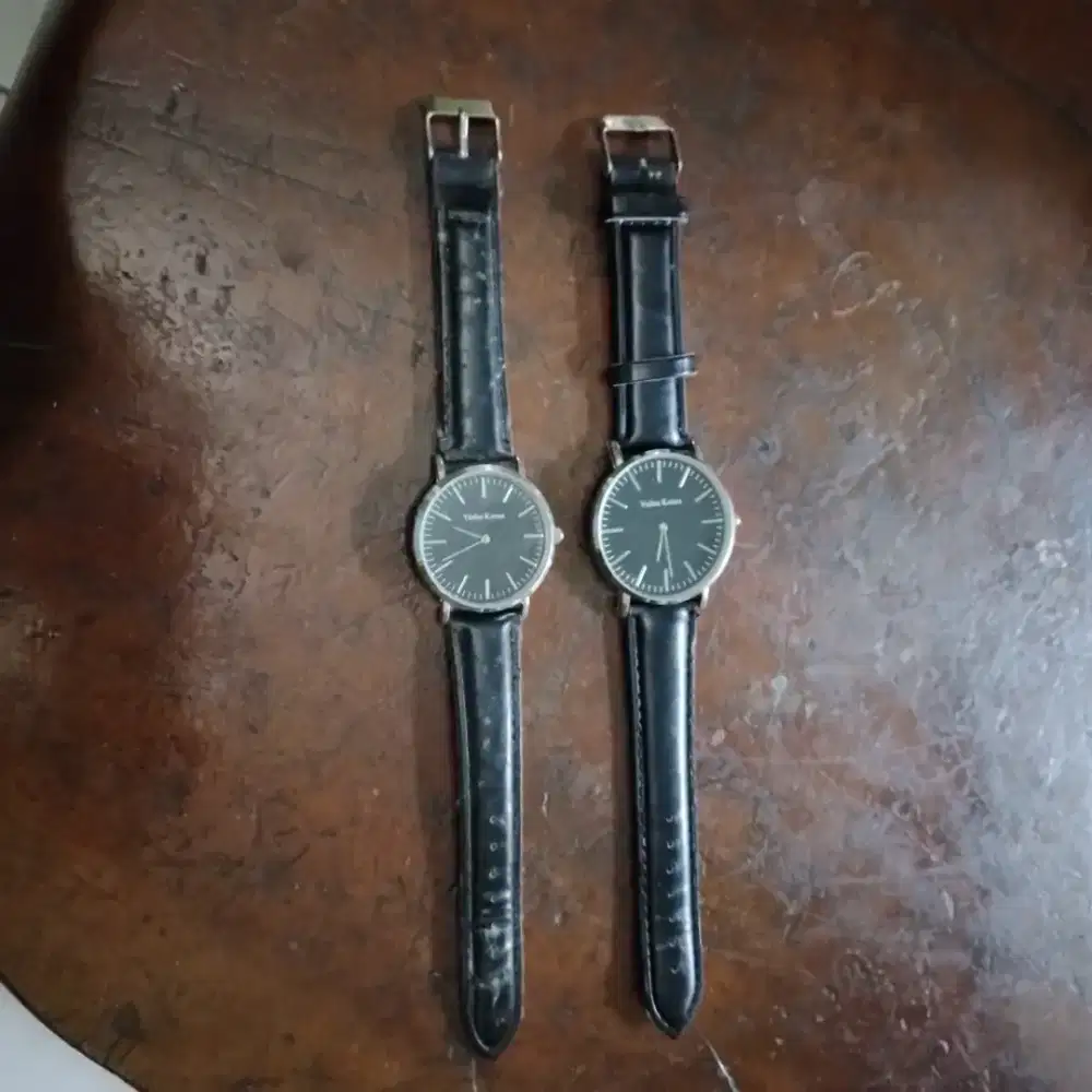 Jam tangan korea sepasang untuk laki-laki dan perempuan