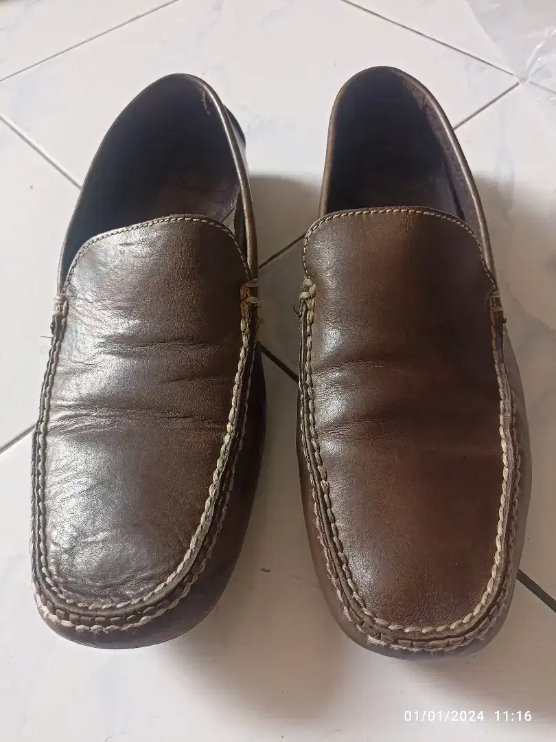 Sepatu Cole Haan nike air