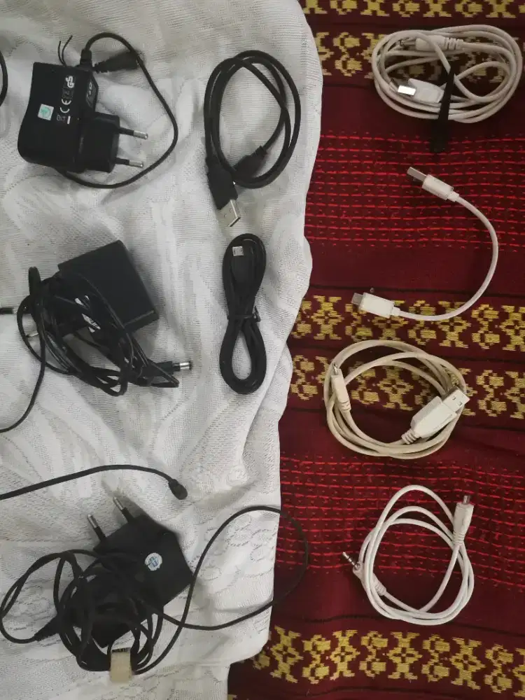 Aneka charger harga murah