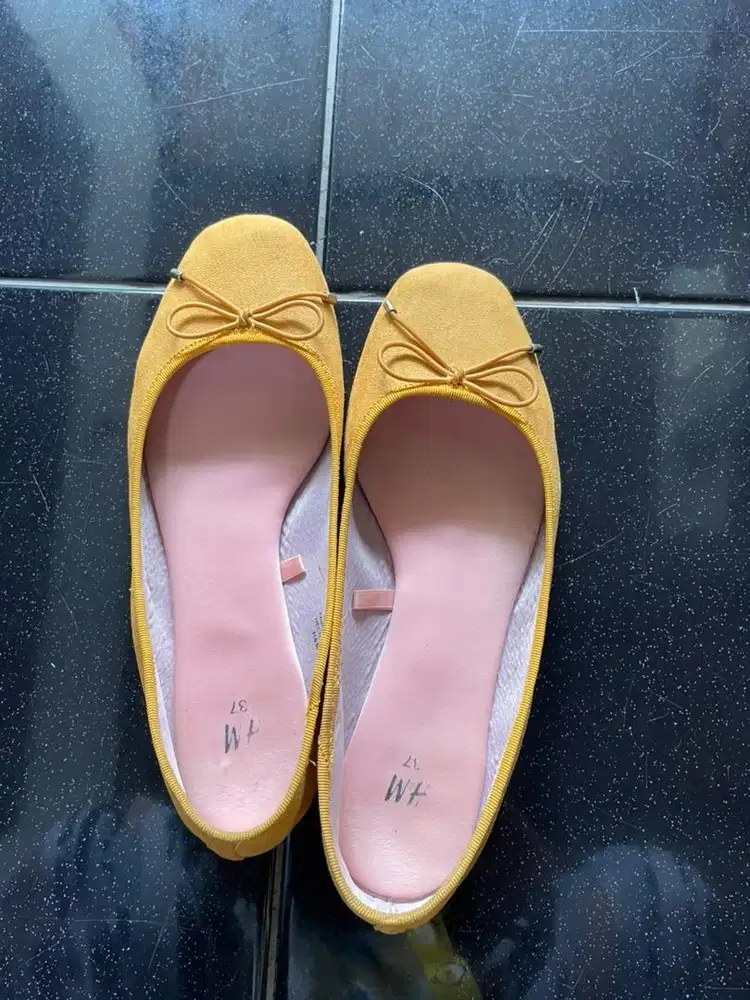 H&M flat shoes yellow