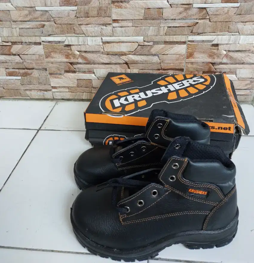 Sepatu Safety Krushers