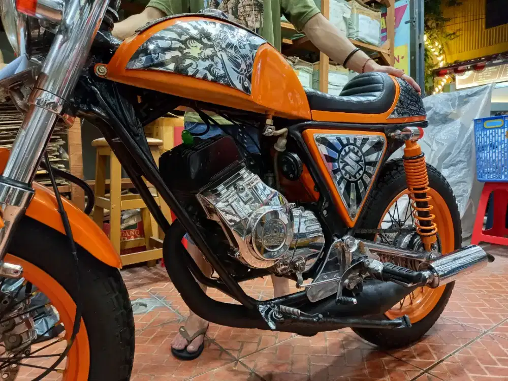 Suzuki satria 1998 120 2tak custom modifikasi caferacer kontes antik