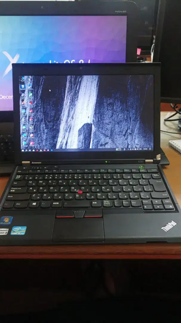 Lenovo ThinkPad X230 Intel Core i5 SSD 128GB Samsung mulus tangguh bos