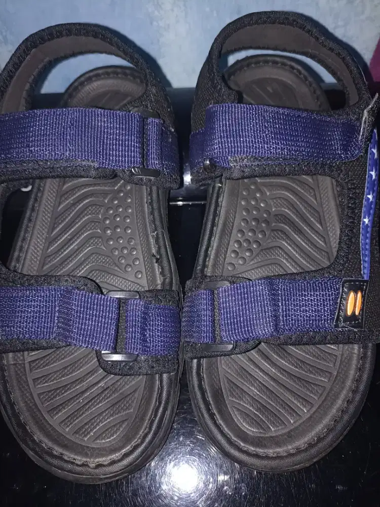 Sepatu sandal size 38.Mulus