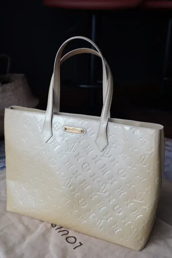 Super good condition, LV MONOGRAM VERNIS LLG TOTE BAG fullset dust bag