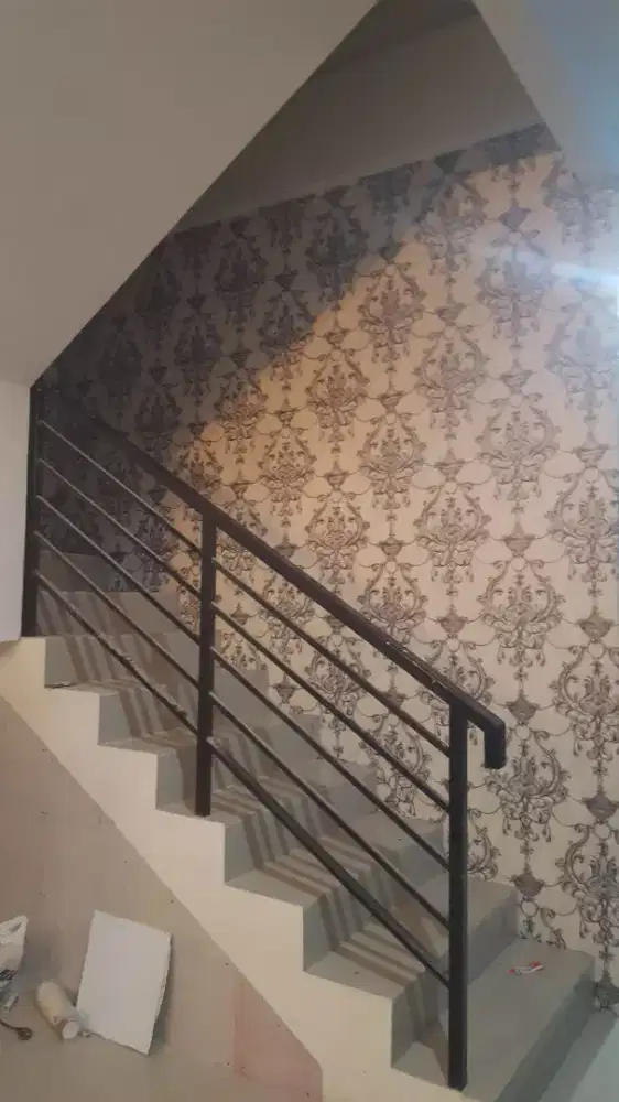 premium wallpaper asli dinding