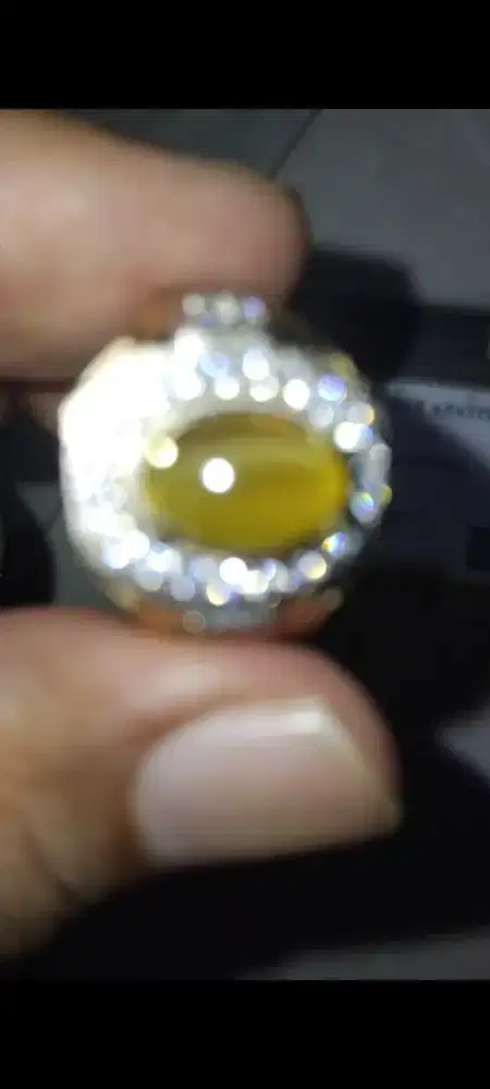 Batu Natural cats eye appatite Srilangka