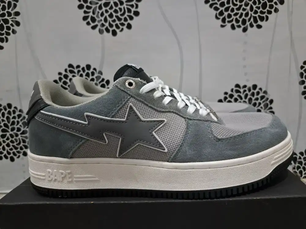 Sepatu A Bathing Ape Stadium Goods