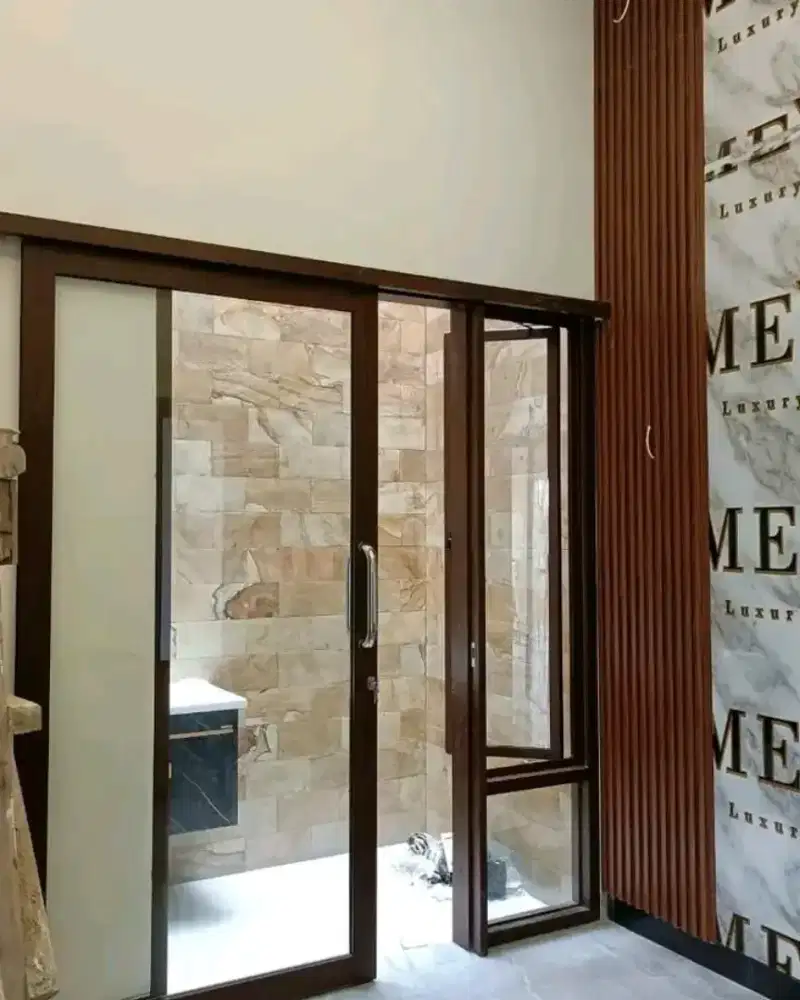 Spesialis pintu kaca dan jendela kaca alumunium - Konstruksi dan Taman