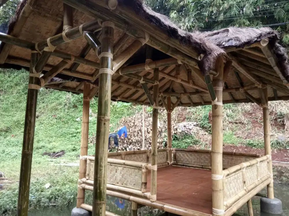 Gazebo Bambu/Saung Taman