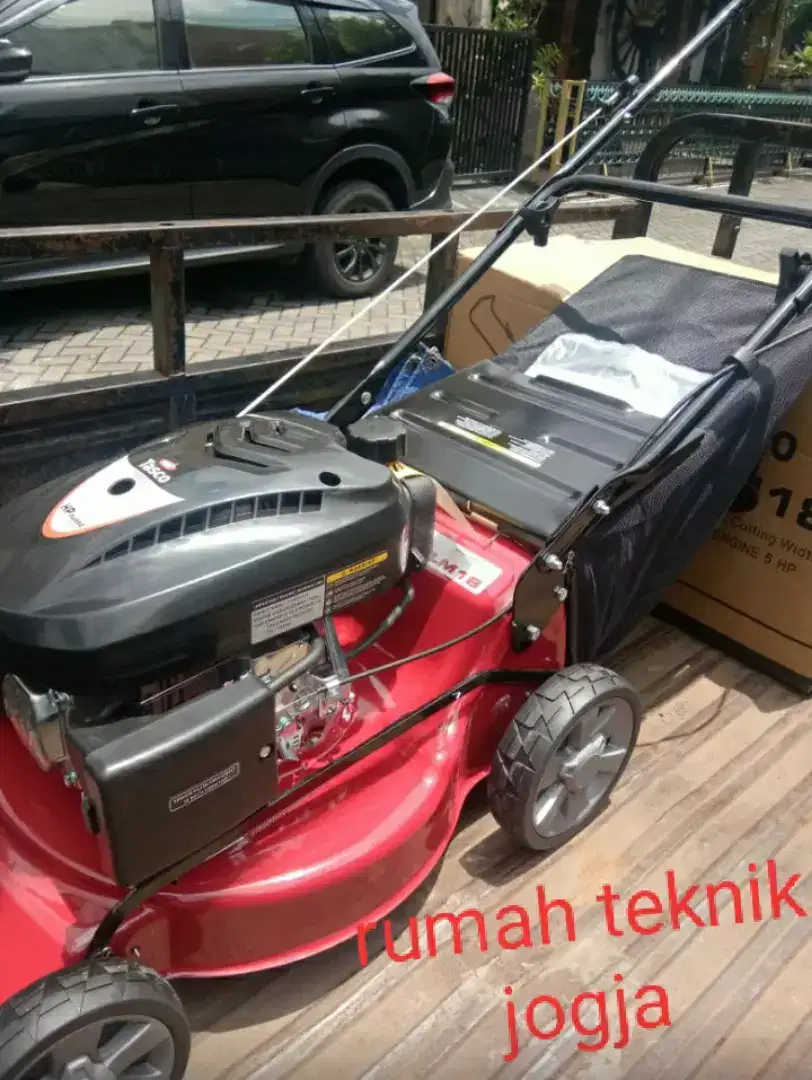 (RUMAH TEKNIK.JOGJA)potong rumput model dorong 4 tak