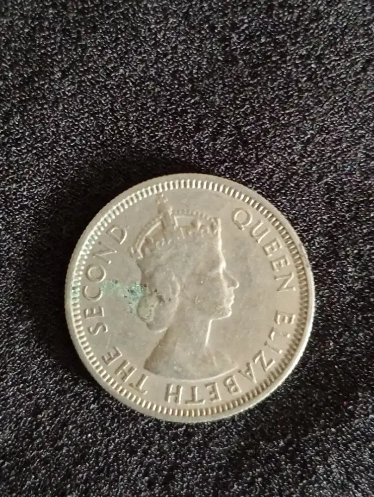 Uang logam kuno ratu Elizabeth