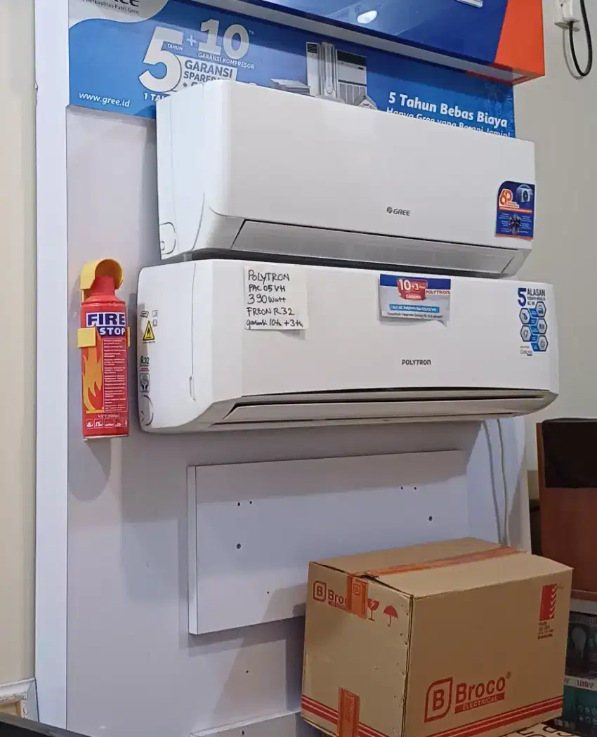 Ac Polytron 3/4pk 7000btu 640watt Garansi 10th