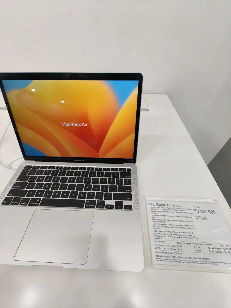 MacBook Air 13 inci M1 256