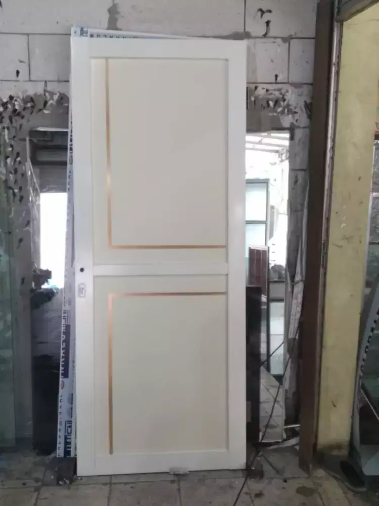 Pintu dan kusen aluminium 4 inch