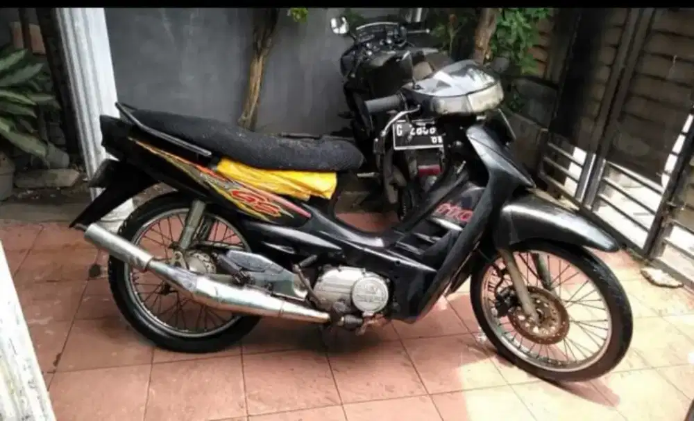 Motor suzuki Tornado GS 110