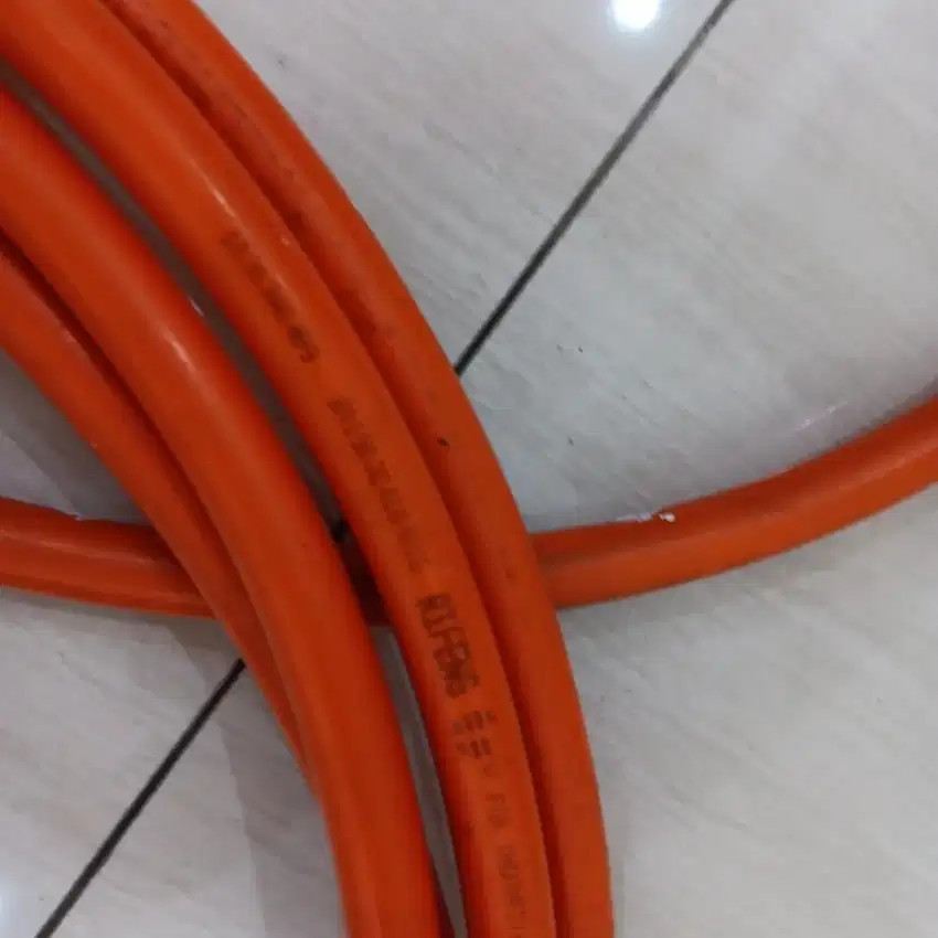 Pipa air panas merek  RIFENG 1/2 ada 6.5 mtr + 2 mtr