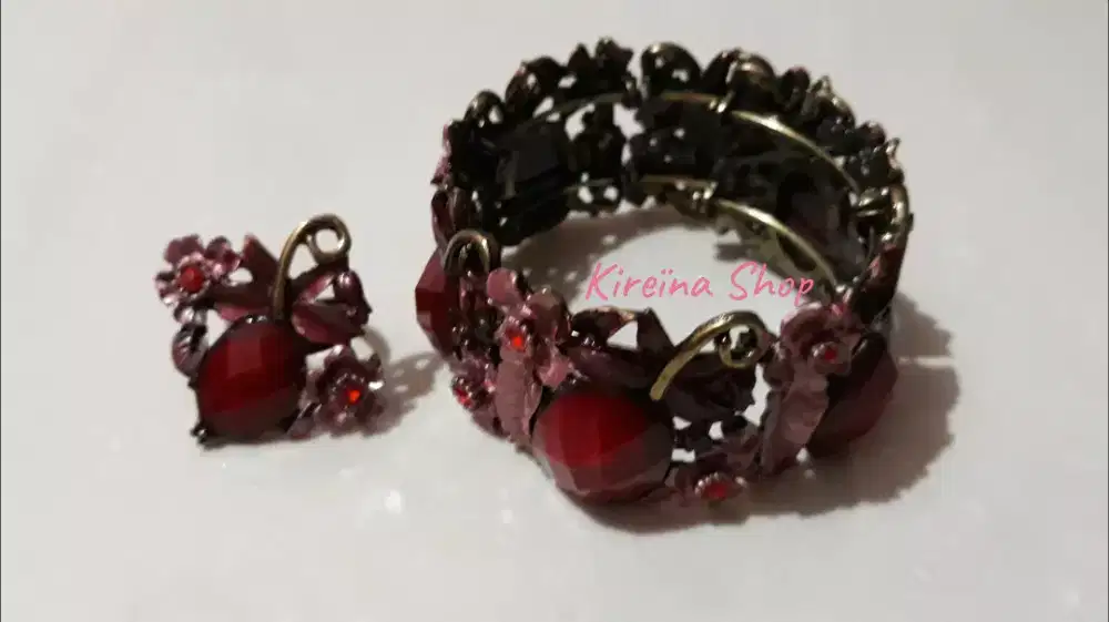 Kalung Cincin Gelang/Perhiasan/Aksesoris Wanita