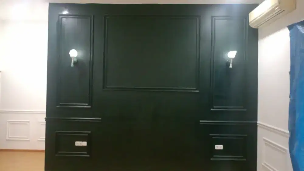 Wall moulding dinding