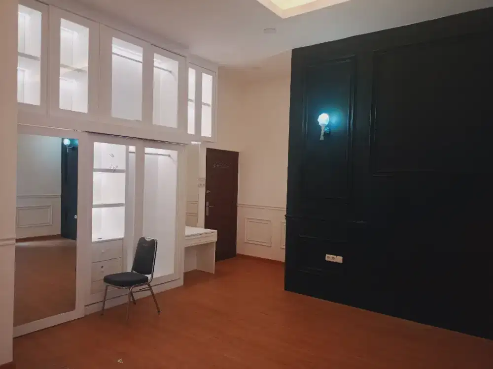 Backdrob tv / lemari pakaian/SPC flooring/moulding