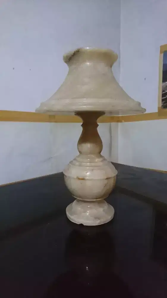 Lampu hias keramik tembus sinar