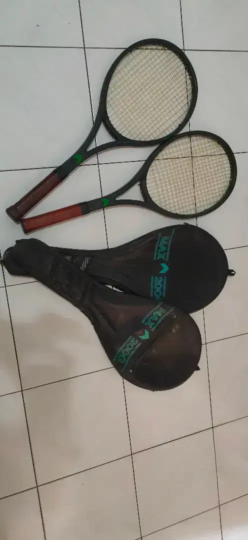 Raket tenis dunlop max 200g sepasang