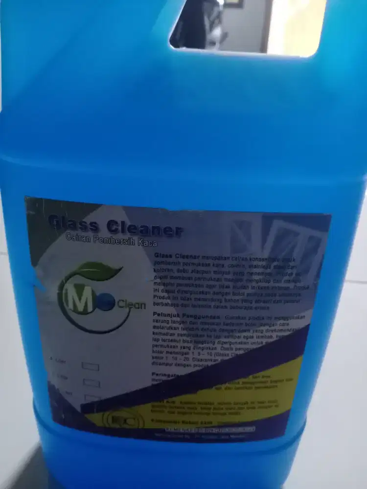Glass cleaner (4liter) ada 9 drum