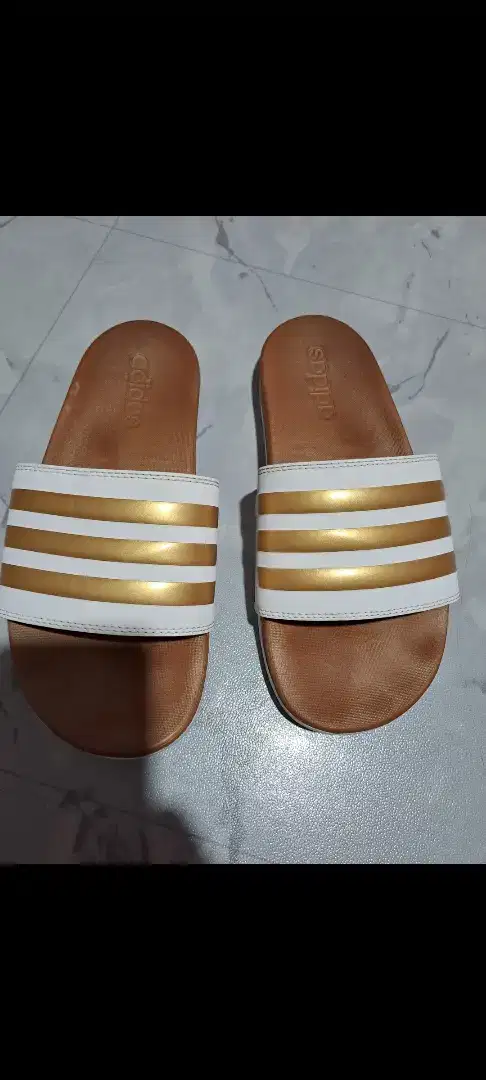 Sandal adidas adilette comfort gold white - original