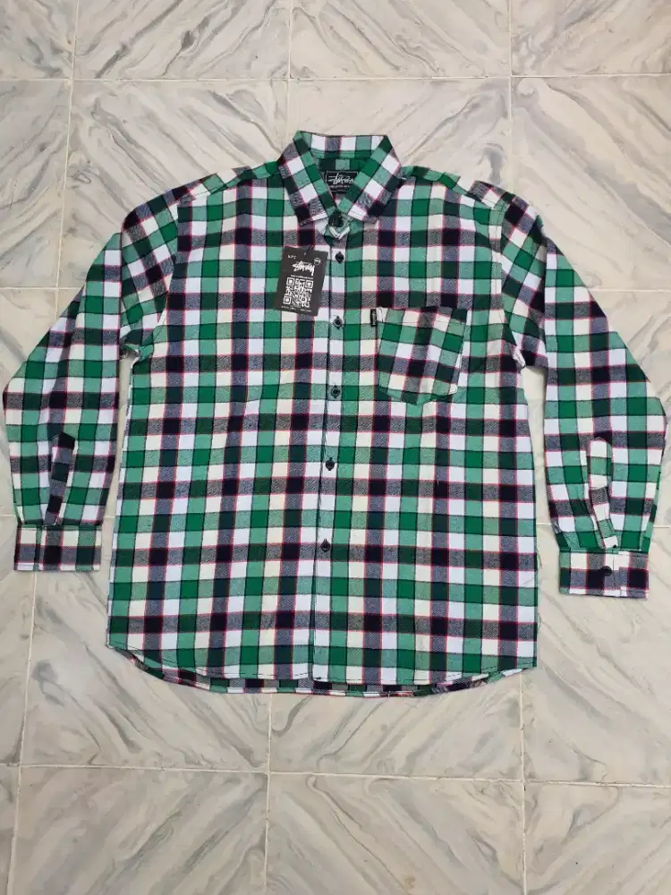 Kemeja pria merek Stassy size M