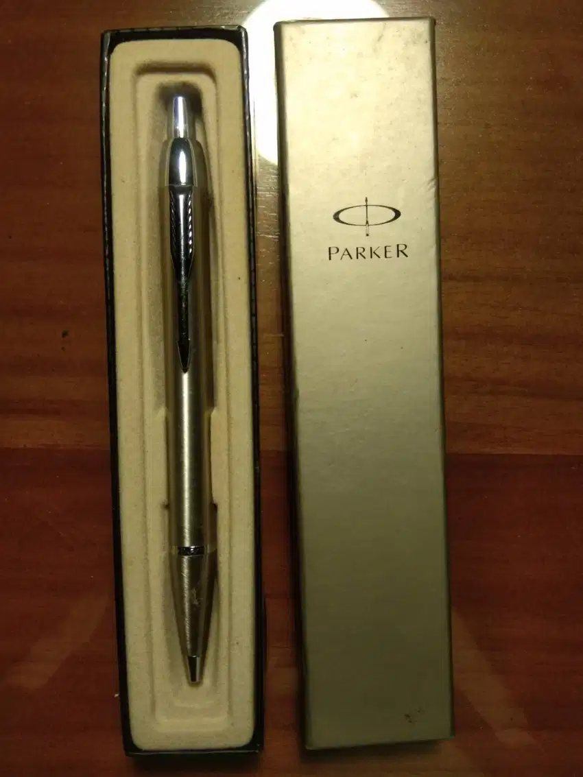 Ballpoint Parker Chrome