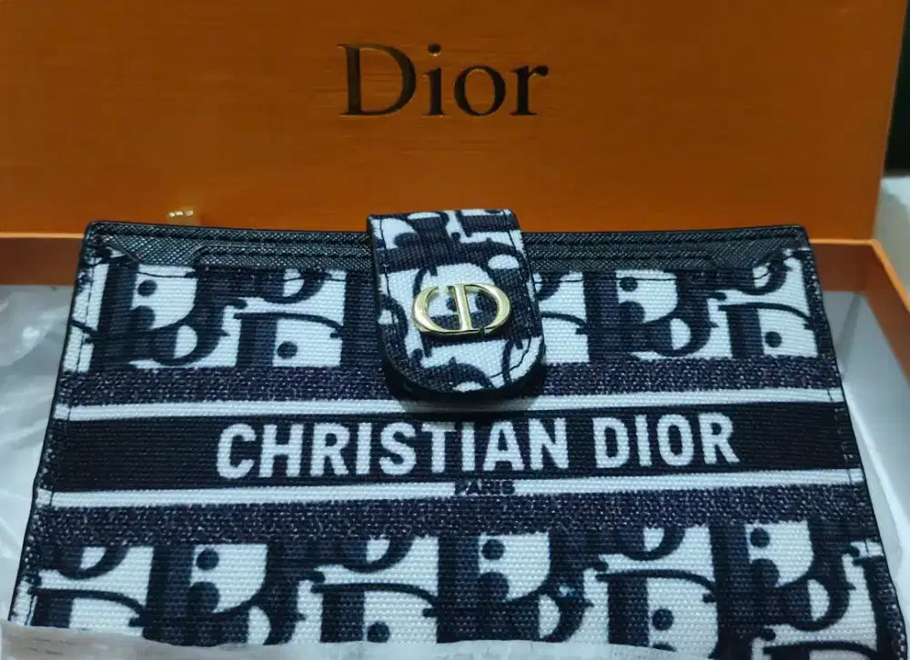 Dompet Christian Dior