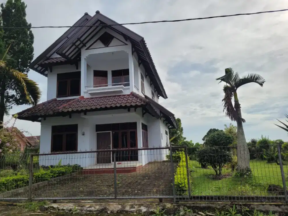 JUAL CEPAT MURAH VILLA SEGAR ALAM CIPANAS PUNCAK. TANPA PERANTARA!!!