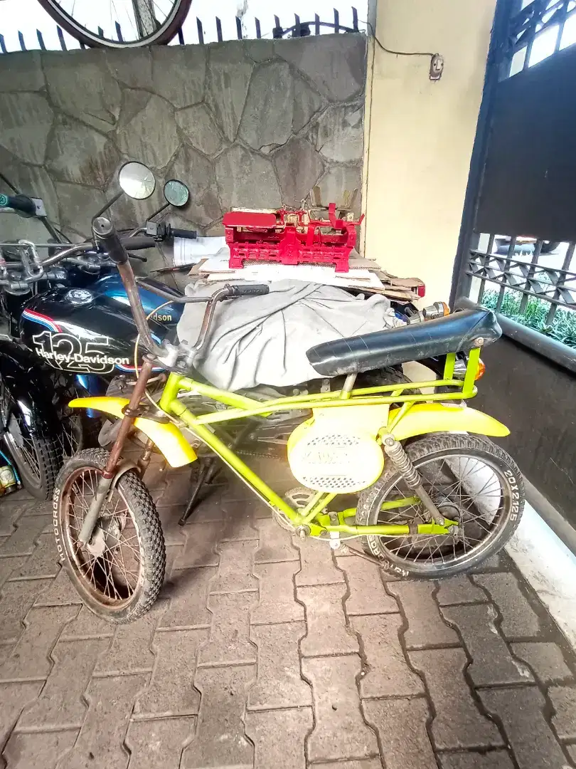 Sepeda BMX moto cross sport