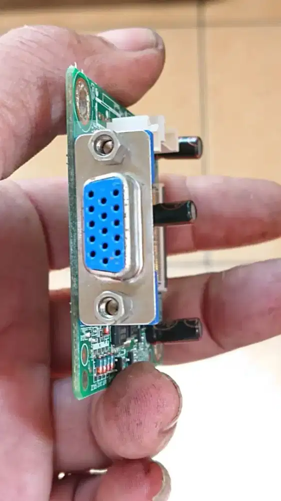 Board VGA untuk monitor AOC 16in Seken Normal